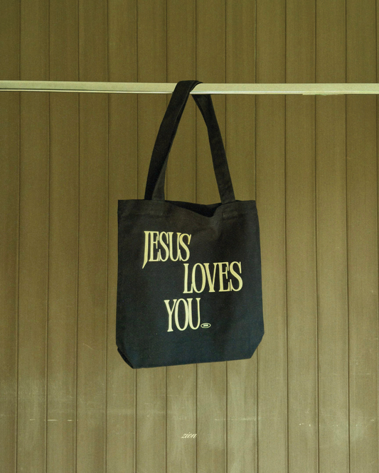 ‘Jesus loves you’ tote bag